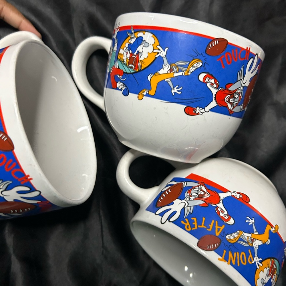 3 Vintage Large Looney Toons White Mugs